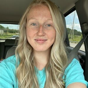 Meet your Posher, Ashleigh